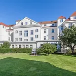 Haus Am Park 45 *
